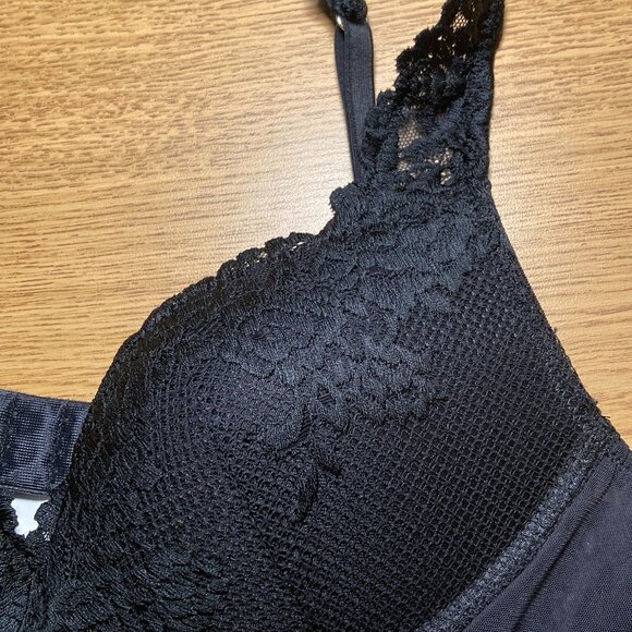 EAC Black Lace Bra - Picture 4 of 4